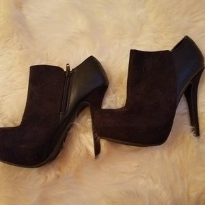 Womens size 8 stiletto ankle boots platform black!